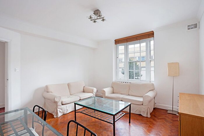 2 Bedroom Flat To Rent In Porchester Road, Bayswater, W2