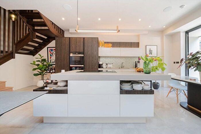 3 Bedroom Terraced House To Rent In Rainville Road, Hammersmith, W6