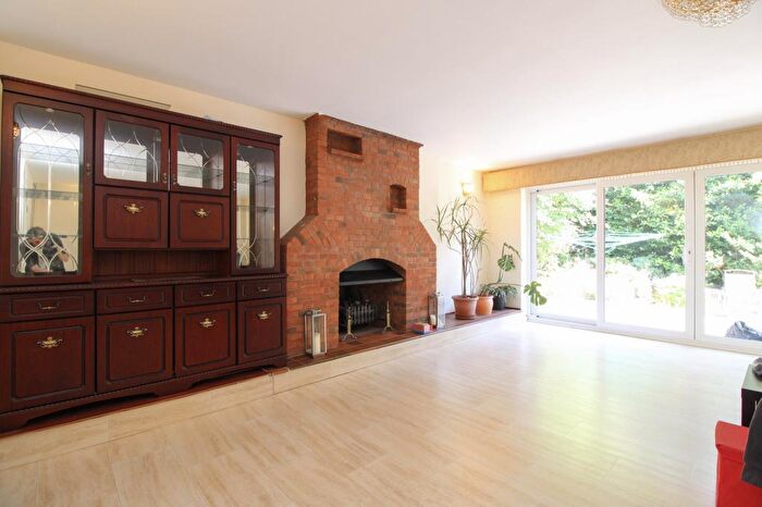 4 Bedroom House To Rent In Wykeham Close, Southampton, SO16