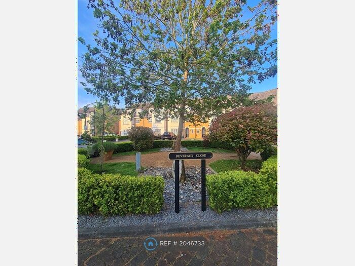 4 Bedroom Terraced House To Rent In Deveraux Close, Beckenham, BR3