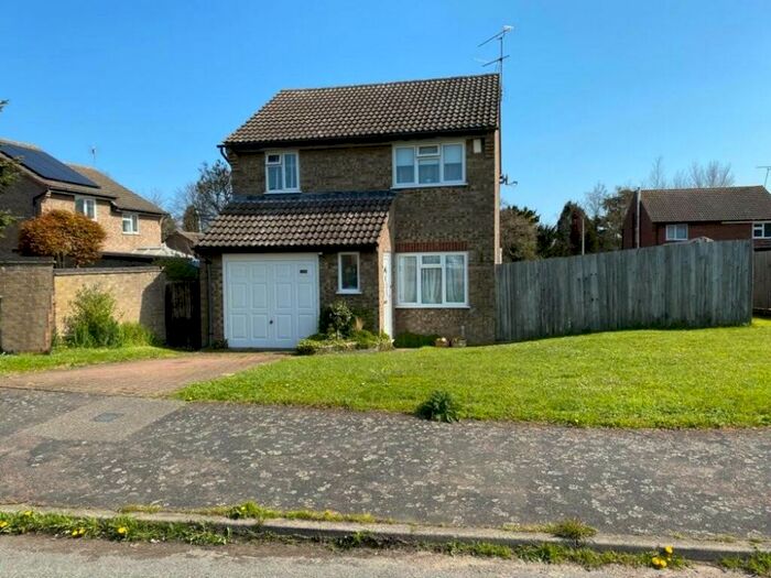 3 Bedroom Detached House For Sale In Melford Road, Stowmarket, IP14