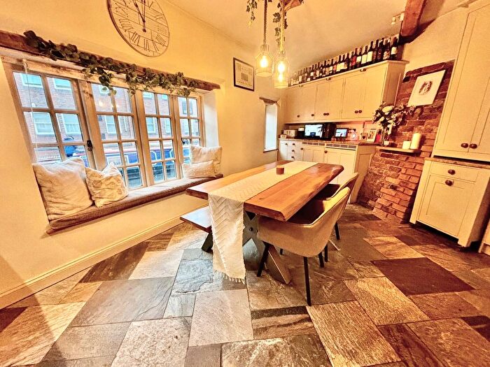 2 Bedroom Flat For Sale In Kingston Row, Birmingham, B1