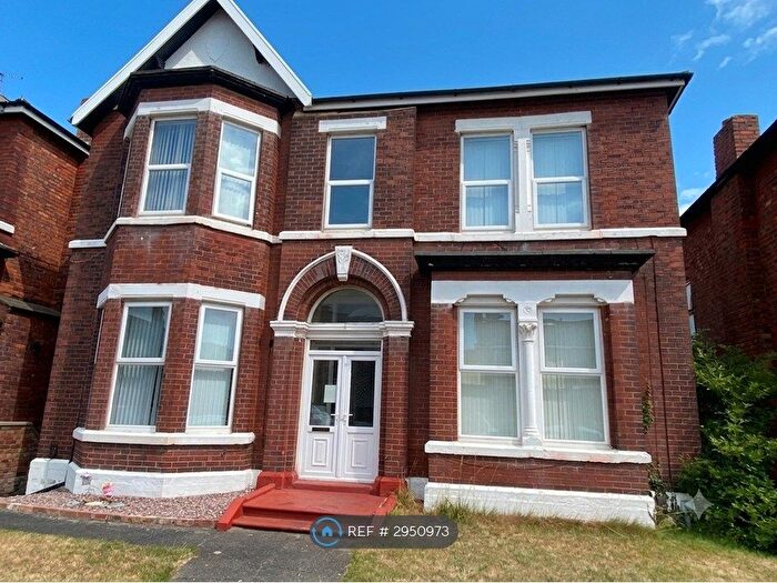 1 Bedroom Flat To Rent In Forest Road, Southport, PR8