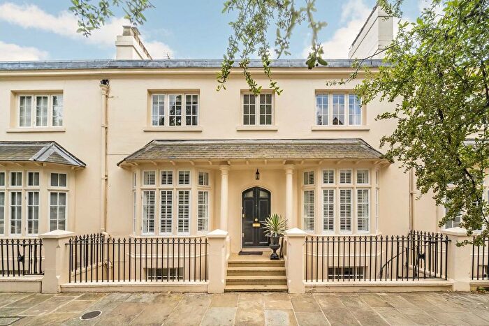3 Bedroom Property To Rent In Park Village West, St. John's Wood, NW1