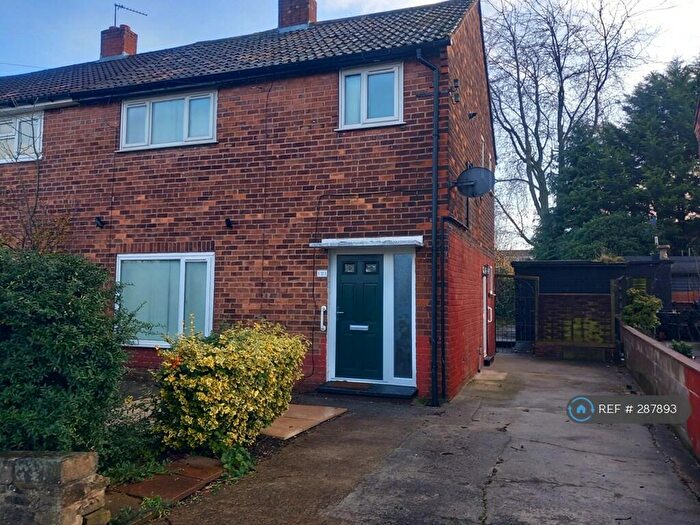 3 Bedroom Semi-Detached House To Rent In Wellstone Avenue, Leeds, LS13
