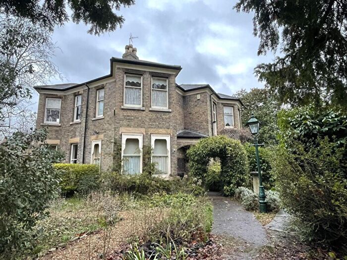 4 Bedroom Semi Detached House For Sale In Broadway: Peterborough, PE1