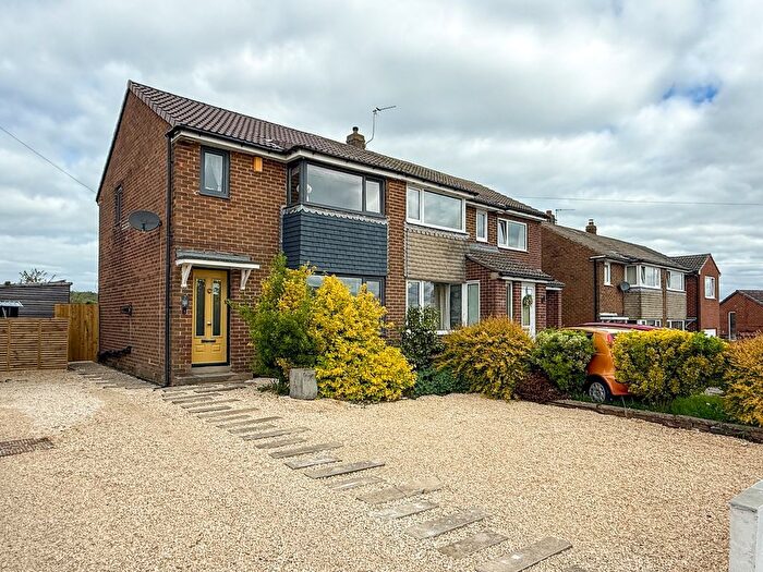 3 Bedroom Semi-Detached House For Sale In Marten Drive, Netherton, Huddersfield, HD4