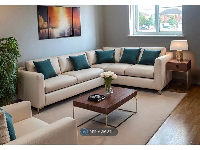 2 Bedroom Flat To Rent In Beaufort Square, Cardiff, CF24