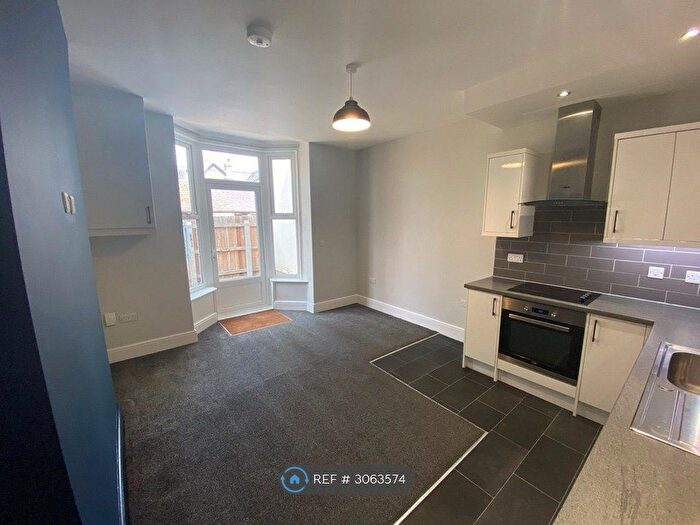 2 Bedroom Flat To Rent In Hamilton Road, Lincoln, LN5