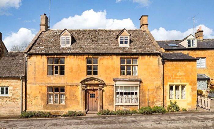 4 Bedroom Semi-Detached House For Sale In High Street, Blockley, Moreton-In-Marsh, Gloucestershire, GL56