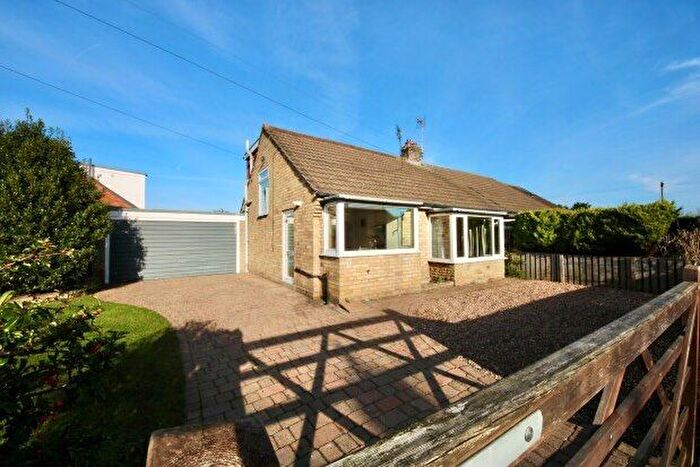 3 Bedroom Bungalow To Rent In Galtres Road, York, YO31