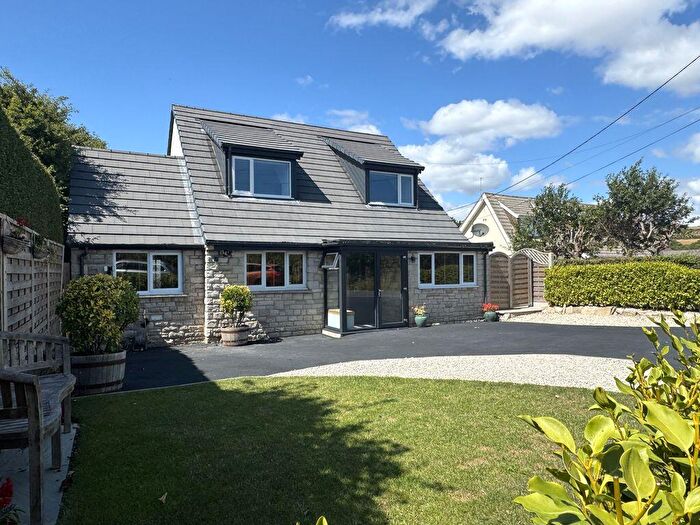 4 Bedroom Detached House For Sale In Tabbits Hill Lane, Harmans Cross, Wareham, BH20