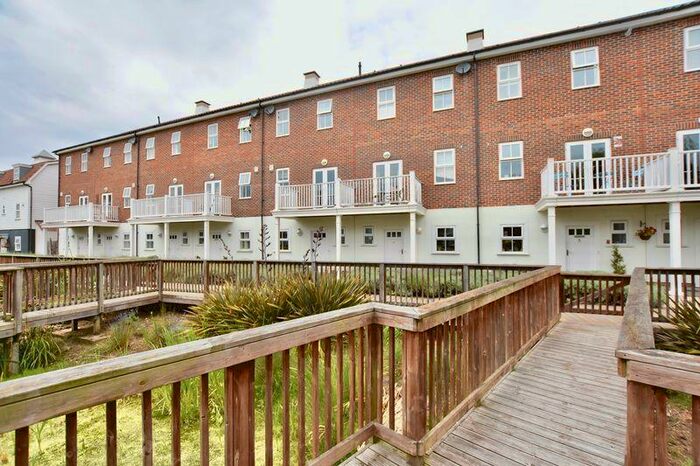 4 Bedroom Terraced House To Rent In Beaumont Drive, Worcester Park, KT4