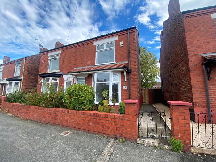 3 Bedroom Semi-Detached House For Sale In Mirion Street, Crewe, CW1
