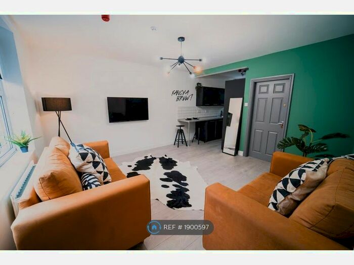 5 Bedroom Detached House To Rent In Charlotte Road, Sheffield, S2