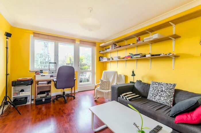 1 Bedroom Flat To Rent In Montague Square, Peckham, London, SE15