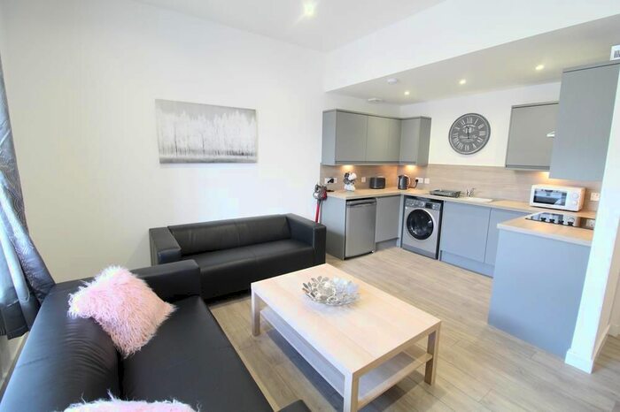 2 Bedroom Flat To Rent In Adelphi, Flat B, (Off Union Street), Aberdeen, AB11