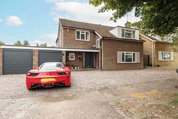 4 Bedroom Detached House For Sale In Dale Avenue, Gustard Wood, AL4