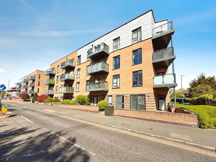 2 Bedroom Flat For Sale In Sterling Road, Bexleyheath, DA7