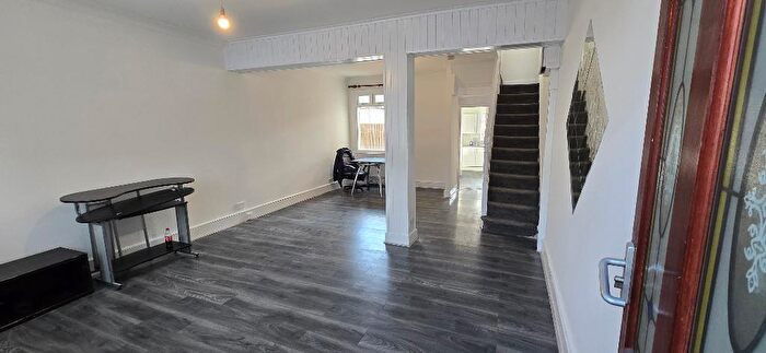 3 Bedroom Terraced House To Rent In Croyland Road, London, N9