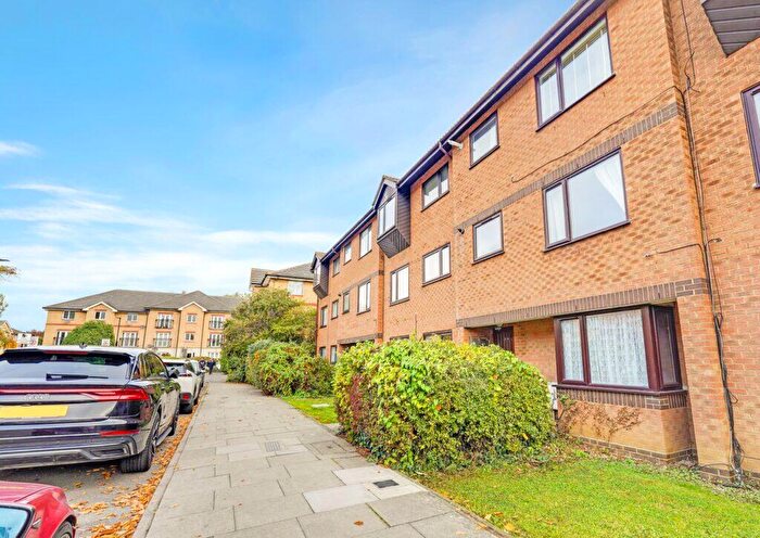 1 Bedroom Flat To Rent In Tysoe Avenue, Enfield, EN3