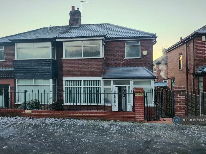 3 Bedroom Semi-Detached House To Rent In Factory Lane, Manchester, M9