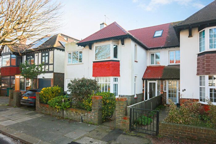 1 Bedroom Flat To Rent In Middleton Avenue, Hove, East Sussex, BN3