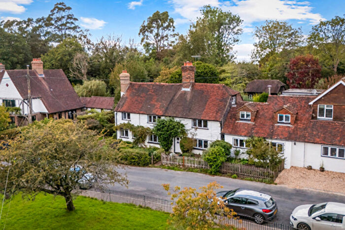6 Bedroom Semi-Detached House For Sale In North Lane, West Hoathly, RH19