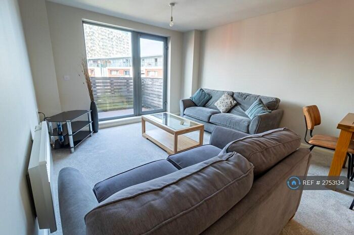 2 Bedroom Flat To Rent In Skyline, Birmingham, B1