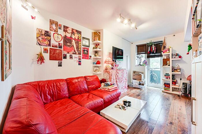 Studio For Sale In Boone Street, Lewisham, London, SE13