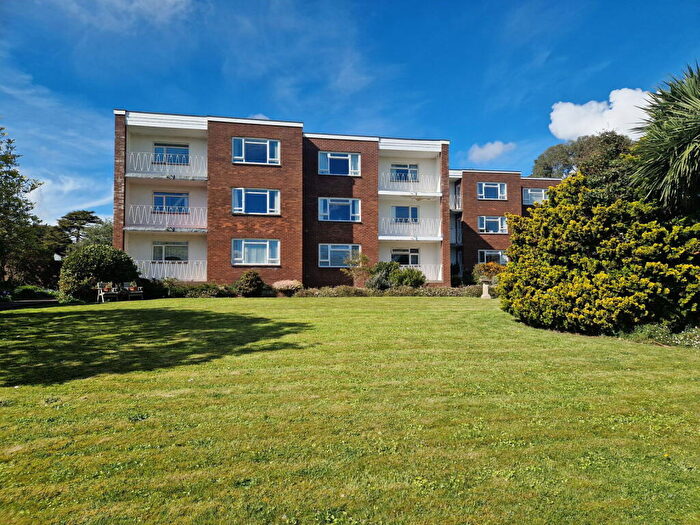 2 Bedroom Flat For Sale In Douglas Avenue, EX8