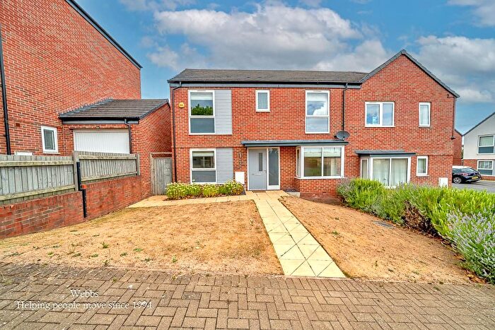 3 Bedroom Semi-Detached House For Sale In Elder Road, Bilston, WV14