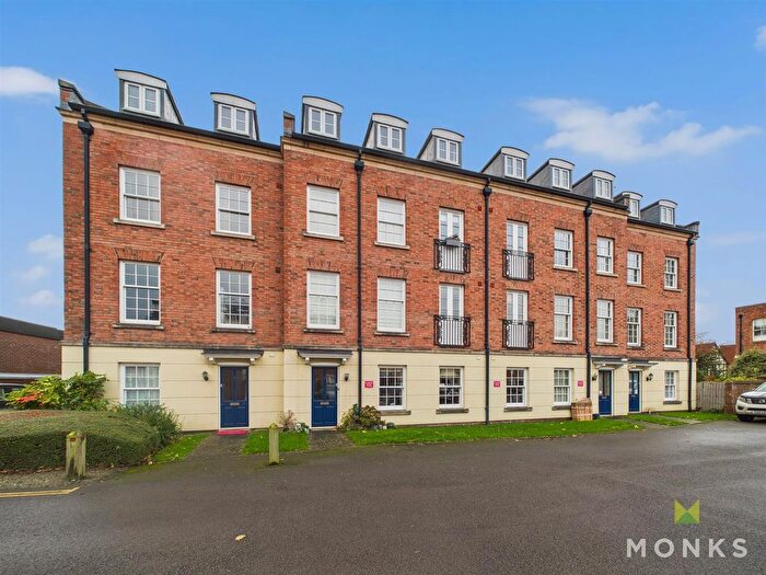 1 Bedroom Flat For Sale In Abbey Foregate, Shrewsbury, SY2