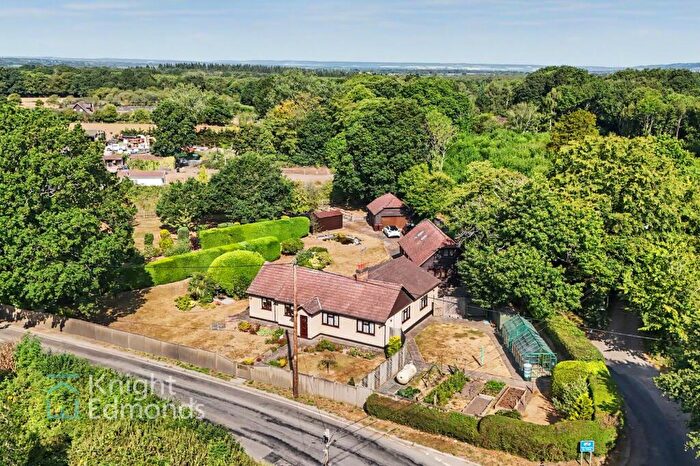 3 Bedroom Detached Bungalow For Sale In Chartway Street, Sutton Valence, ME17