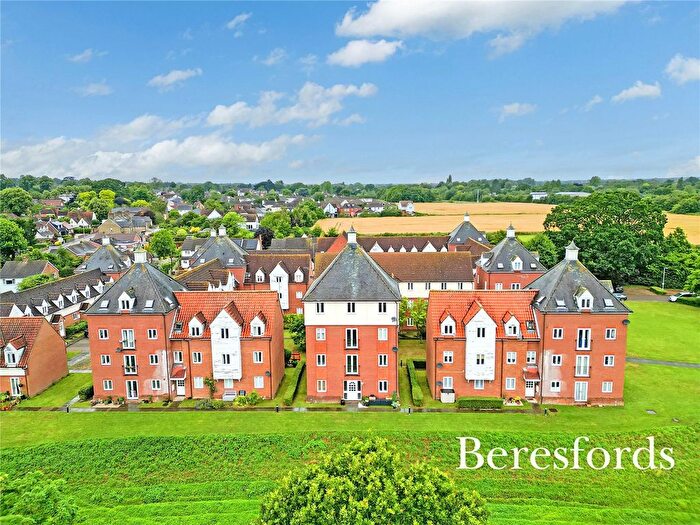 2 Bedroom Flat To Rent In Melba Court, Writtle, CM1