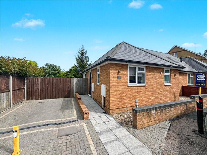 2 Bedroom Bungalow For Sale In Merlin Way, Gillingham, Kent, ME7