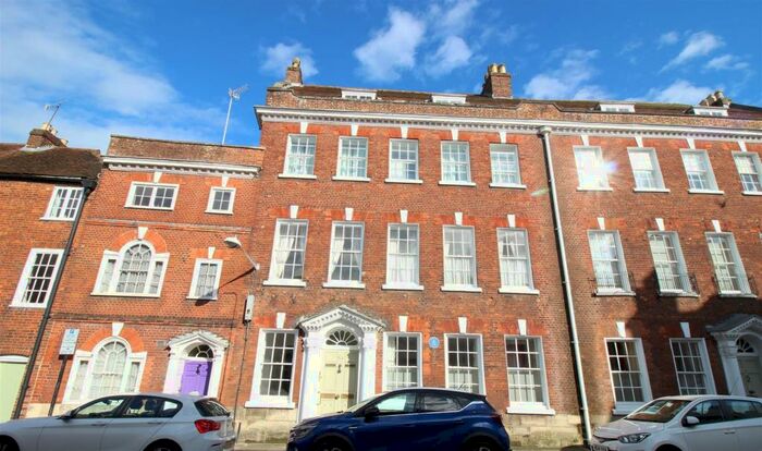 2 Bedroom Apartment To Rent In Endless Street, Salisbury, SP1