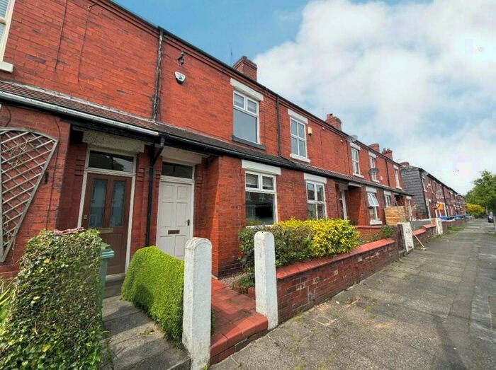 2 Bedroom House To Rent In Birch Avenue; Romiley., SK6
