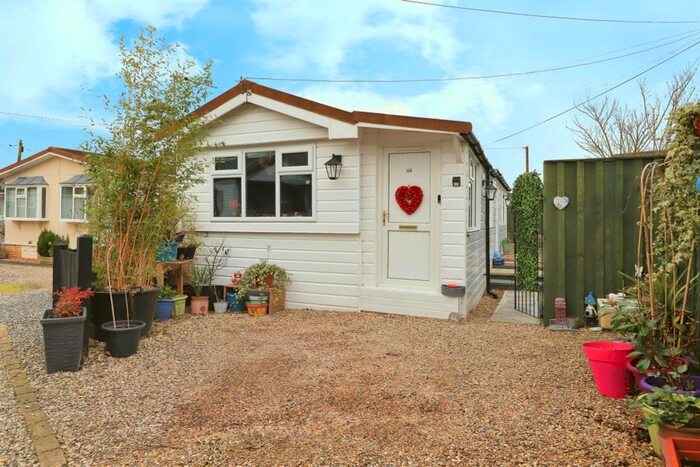 1 Bedroom Park Home For Sale In Pendeford Hall Lane, Bilbrook/ Coven, Wolverhampton, WV9