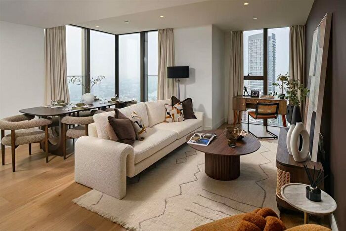 2 Bedroom Flat To Rent In Harcourt Tower, Sqp, Canary Wharf, E14