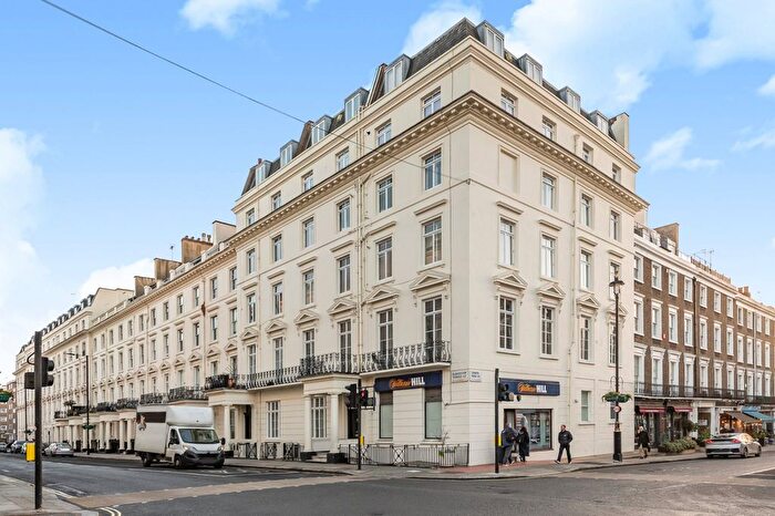 2 Bedroom Flat For Sale In Gloucester Terrace, Bayswater, W2