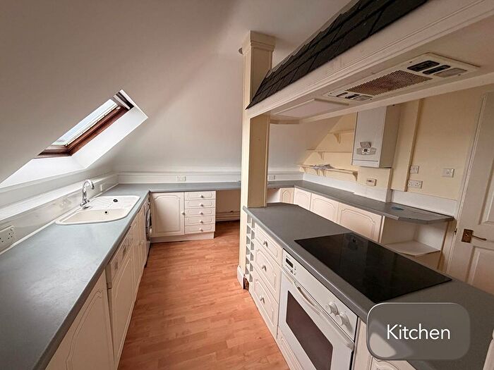 3 Bedroom Flat To Rent In Torquay, TQ1