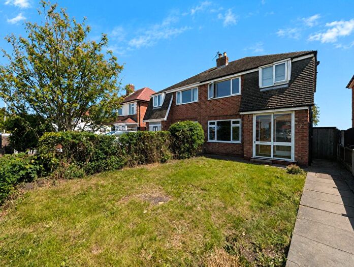 3 Bedroom Semi Detached House For Sale In Heathfield Road, Southport, Merseyside, PR8