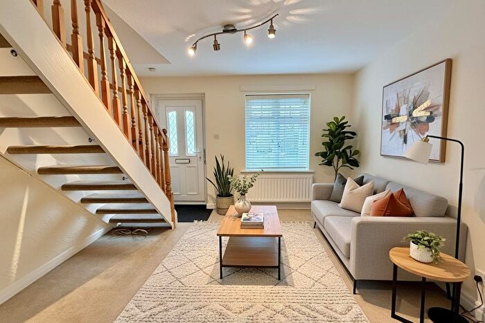 1 Bedroom Terraced House For Sale In Christchurch Road, Ringwood, BH24