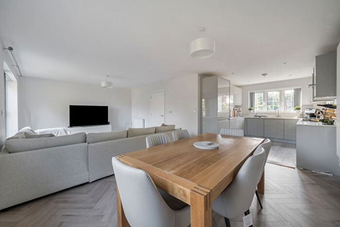 3 Bedroom Detached House To Rent In Waterside Drive, Purley On Thames, Reading, RG8