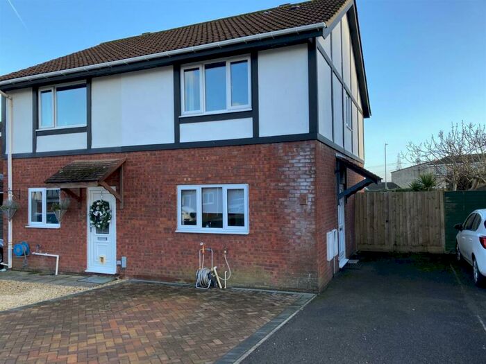 2 Bedroom Semi-Detached House To Rent In Deepweir Gardens, Caldicot, NP26