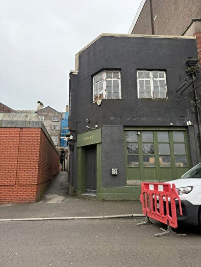 2 Bedroom Apartment For Sale In Strand, Swansea, Swansea, SA1