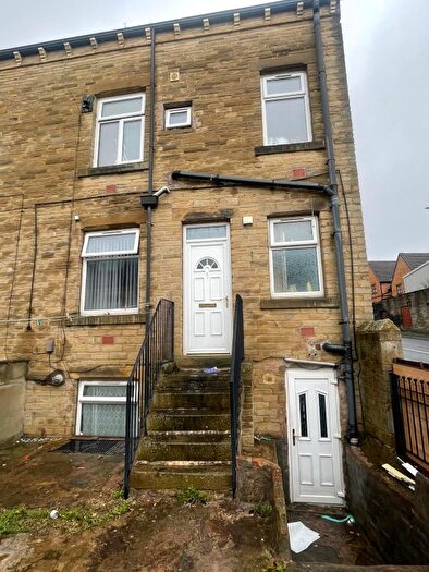 3 Bedroom Terraced House To Rent In Harriet Street, Bradford, West Yorkshire, BD8