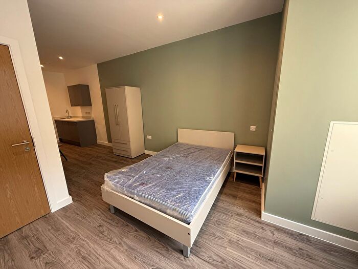 1 Bedroom Studio To Rent In Flat Friary House, Southampton, SO14