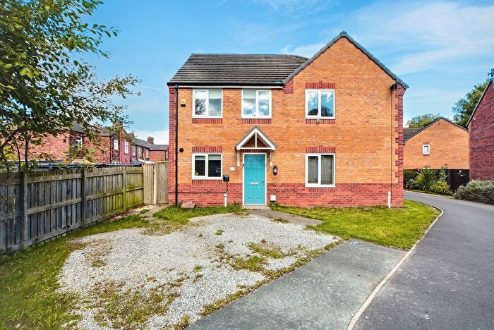 3 Bedroom Semi Detached House For Sale In Winstanley Street, Wigan, WN5